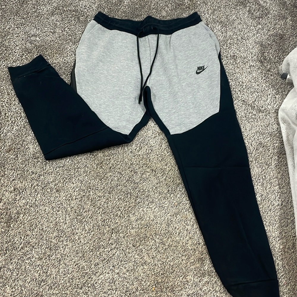 Men’s Nike sportswear tech fleece joggers